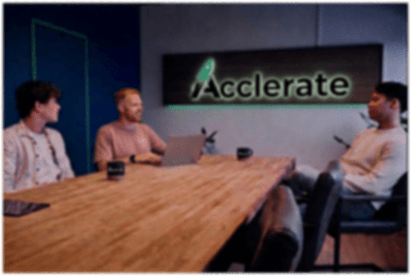 Het team van Acclerate in gesprek